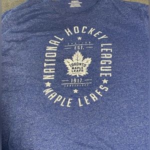 Toronto maples leafs shirt